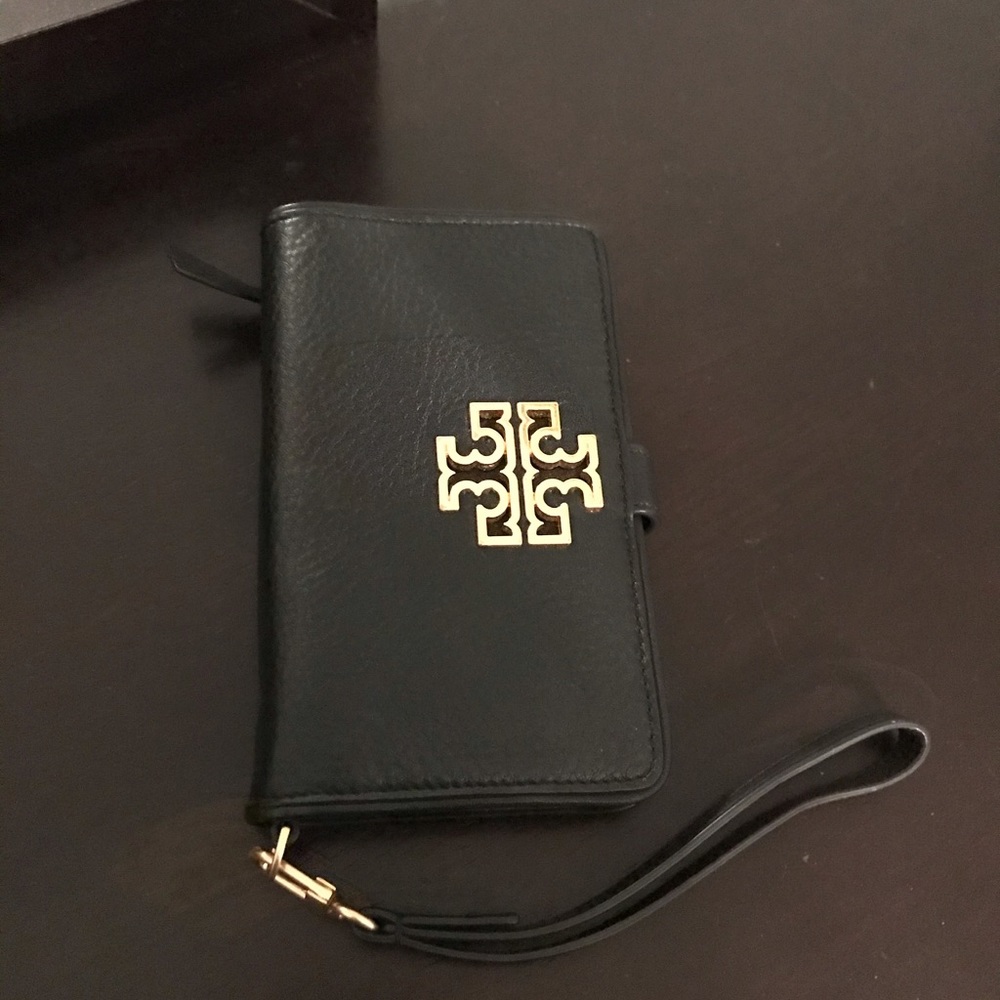 Tory Burch leather pebbled leather wristlet